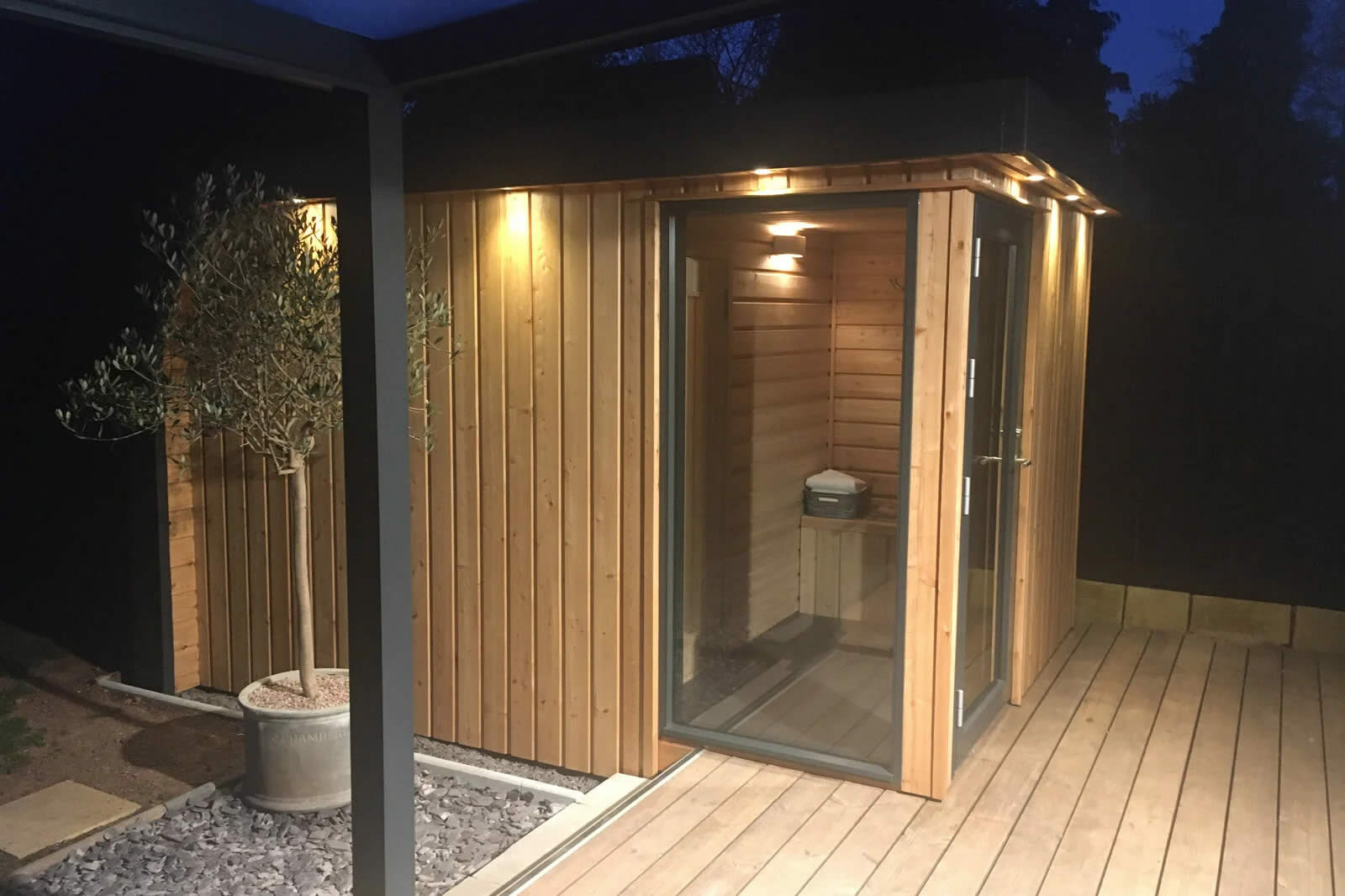 Garden sauna