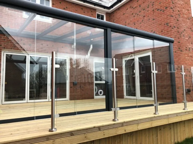 veranda with retainining glass veranda with retainining glass